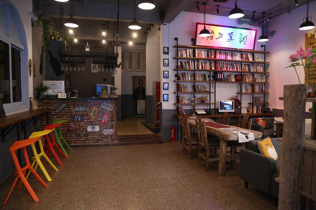 Zhaohuaxishi Youth Hostel Canton Extérieur photo