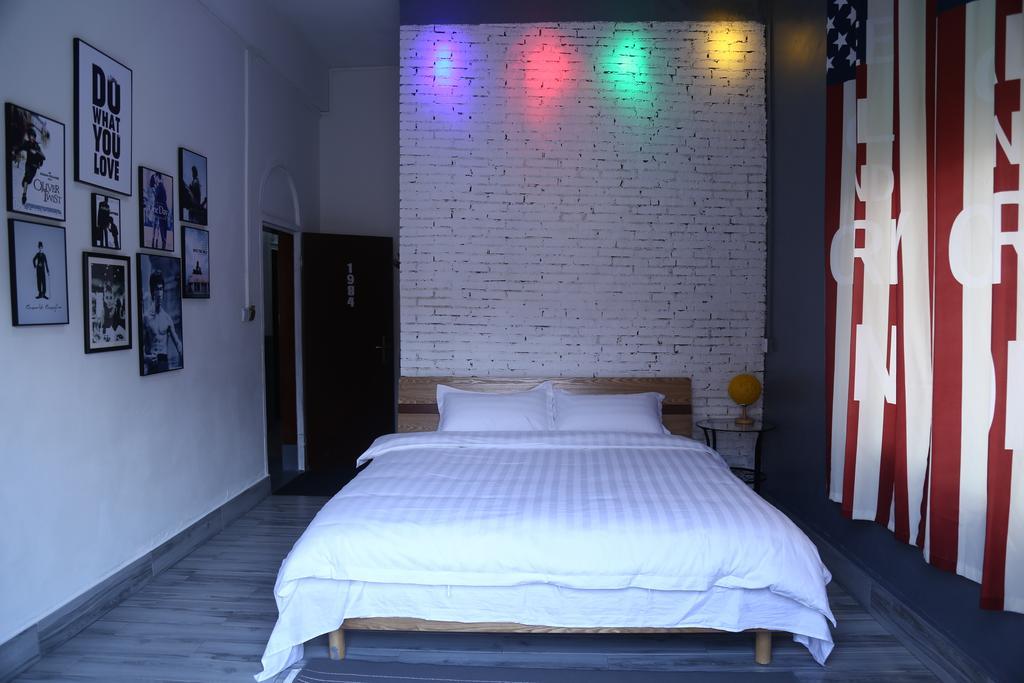 Zhaohuaxishi Youth Hostel Canton Extérieur photo